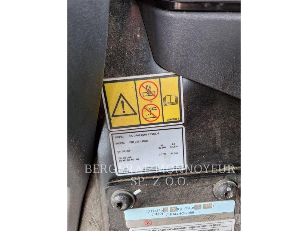 CAT D5 LGP Buldozer sobre oruga