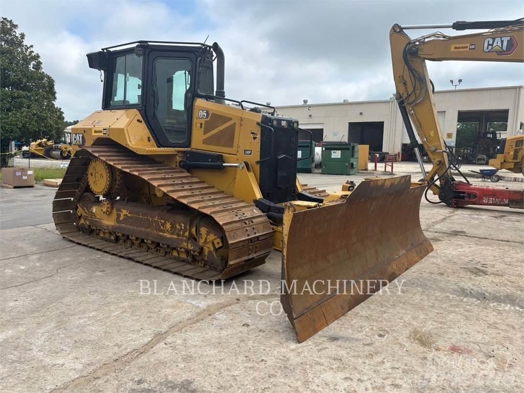 CAT D5 LGP Buldozer sobre oruga