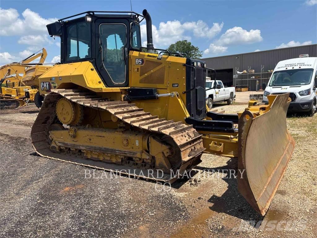 CAT D5 LGP Buldozer sobre oruga