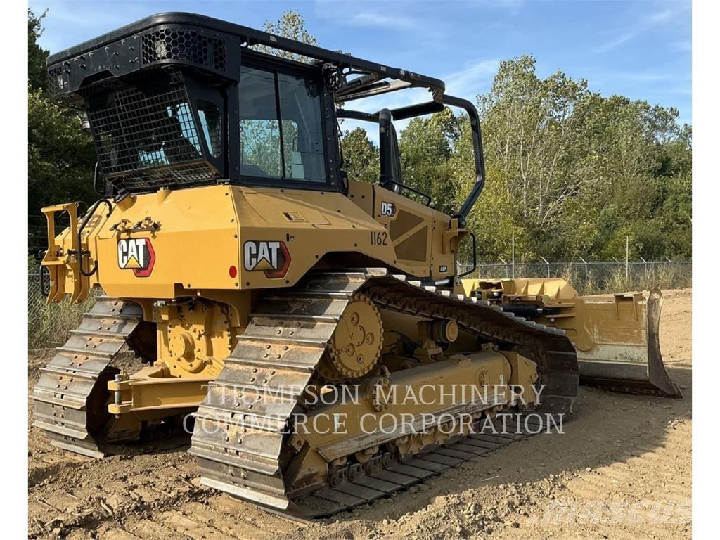 CAT D5 LGP Buldozer sobre oruga