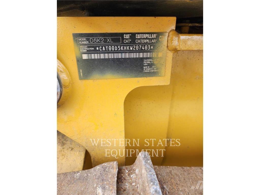 CAT D5K2 Buldozer sobre oruga