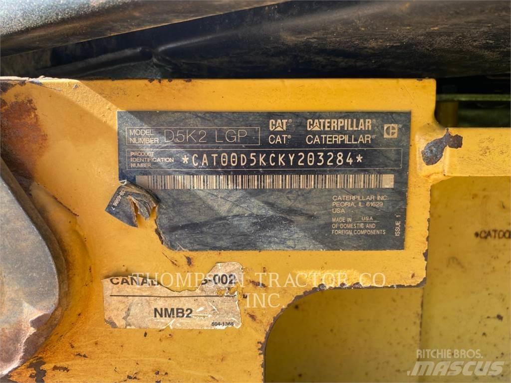CAT D5K2 LGP Buldozer sobre oruga