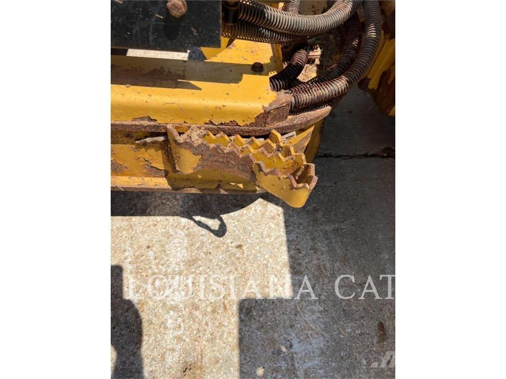 CAT D5K2 LGP Buldozer sobre oruga