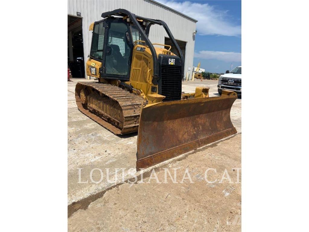 CAT D5K2 LGP Buldozer sobre oruga