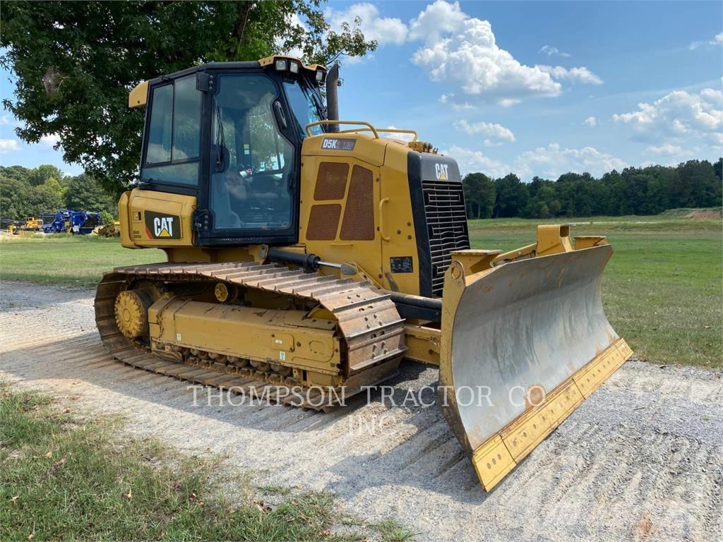 CAT D5K2 LGP Buldozer sobre oruga