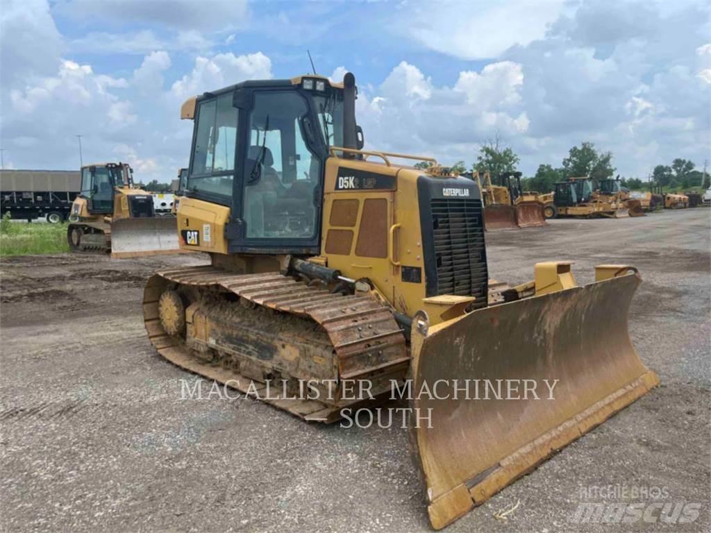 CAT D5K2LGP Buldozer sobre oruga