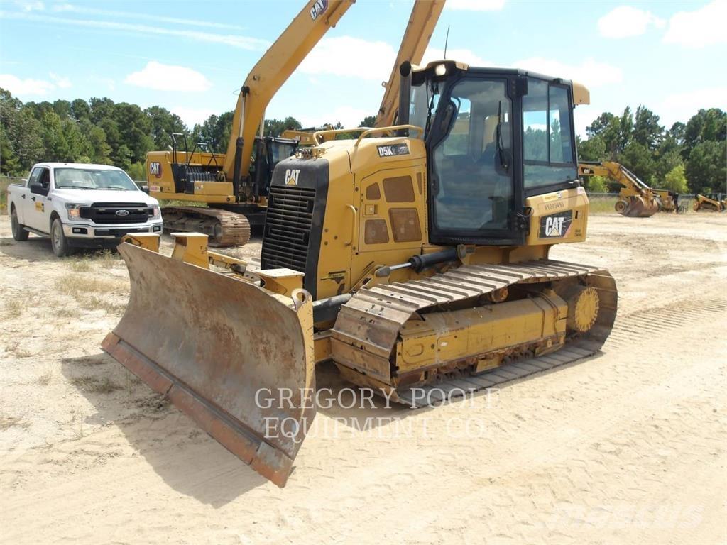 CAT D5K2LGP Buldozer sobre oruga