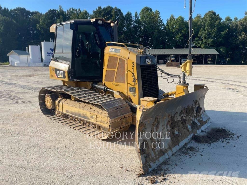 CAT D5K2LGP Buldozer sobre oruga