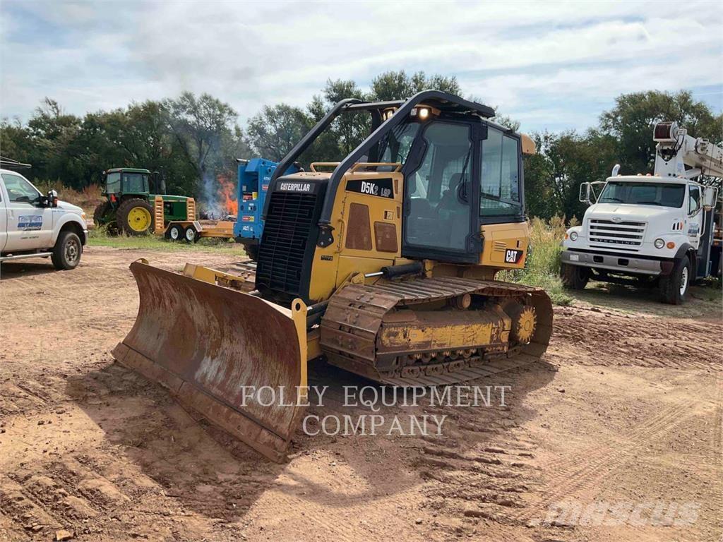 CAT D5K2LGP Buldozer sobre oruga