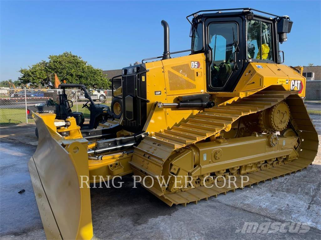 CAT D5VPEW Buldozer sobre oruga