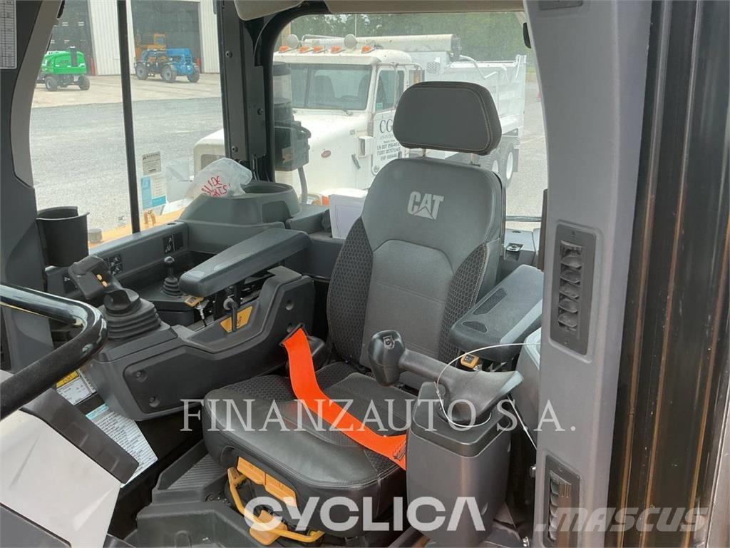 CAT D6-20 XE Buldozer sobre oruga