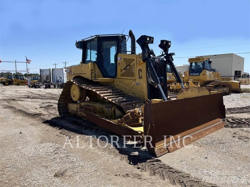 CAT D6 LGP 3D Buldozer sobre oruga