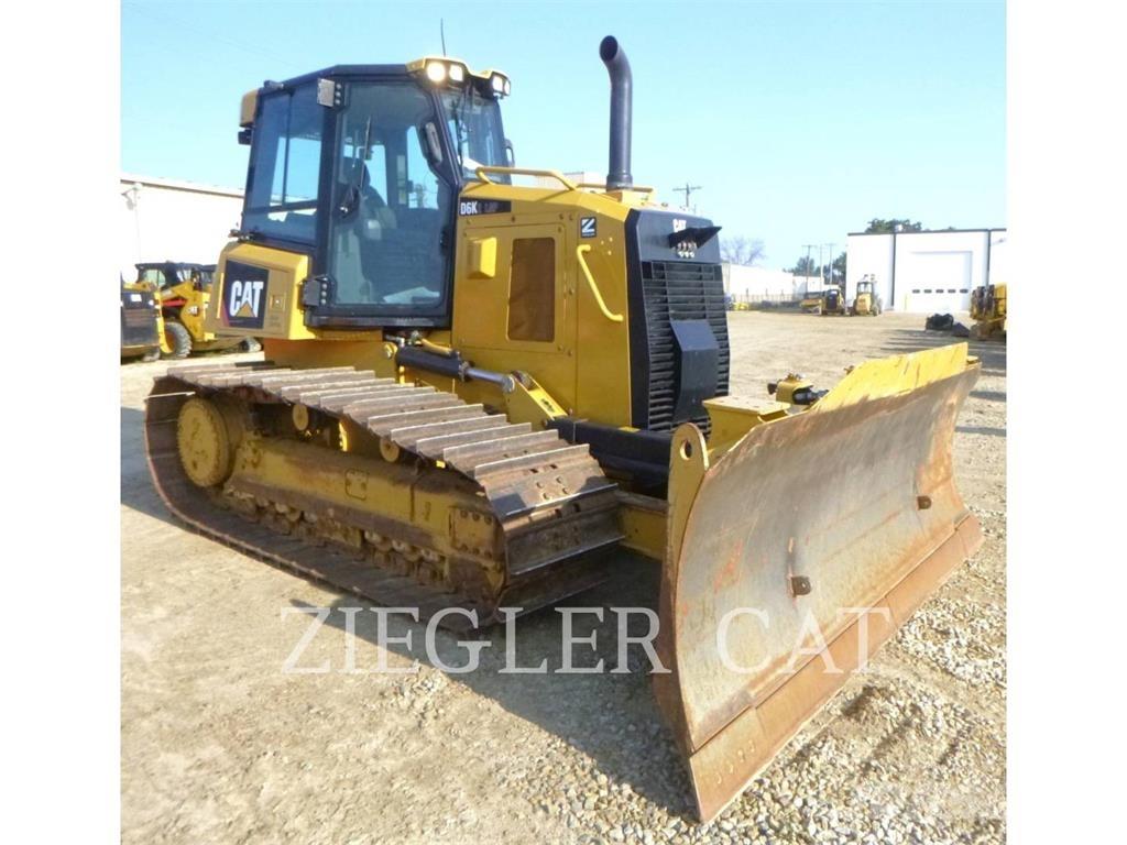 CAT D6K2 Buldozer sobre oruga
