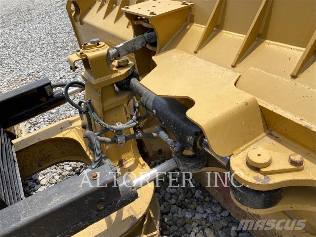 CAT D6K2 LGP Buldozer sobre oruga