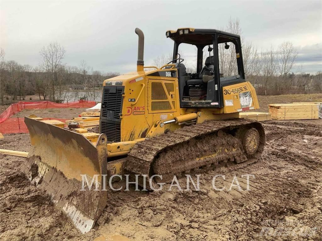 CAT D6KX Buldozer sobre oruga