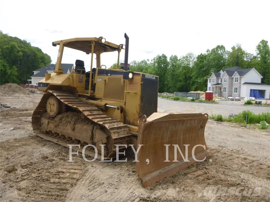 CAT D6MXL Buldozer sobre oruga