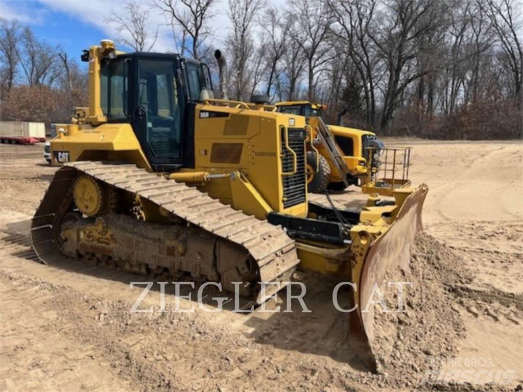 CAT D6N Buldozer sobre oruga