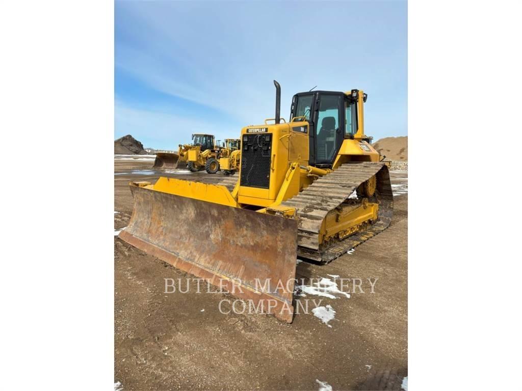 CAT D6N Buldozer sobre oruga