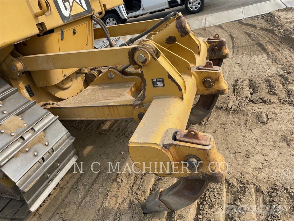 CAT D6N Buldozer sobre oruga