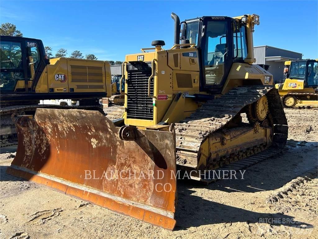CAT D6N L1AA Buldozer sobre oruga