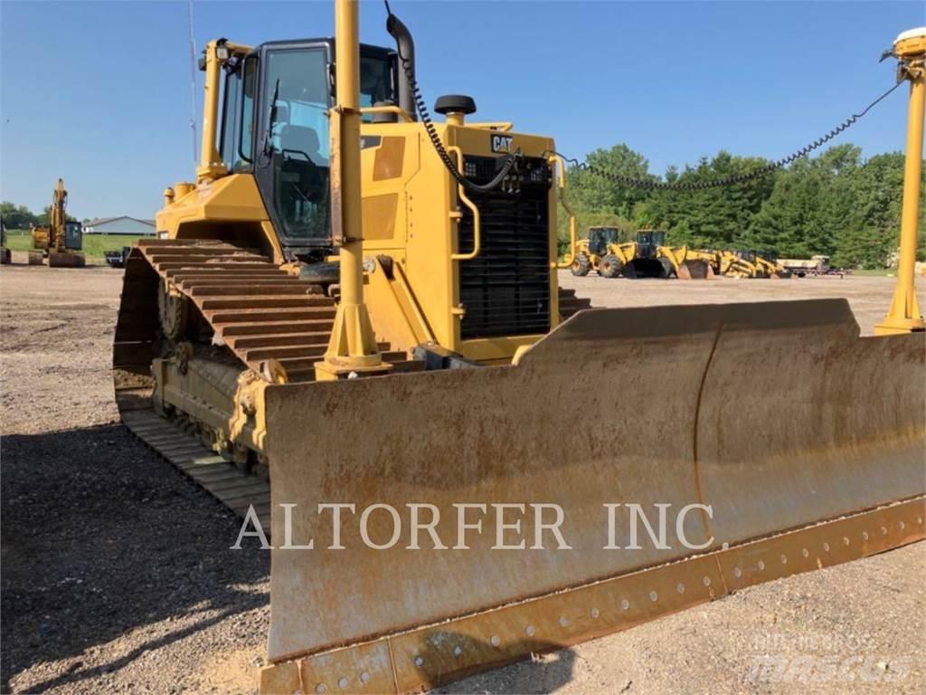 CAT D6N LGP R Buldozer sobre oruga