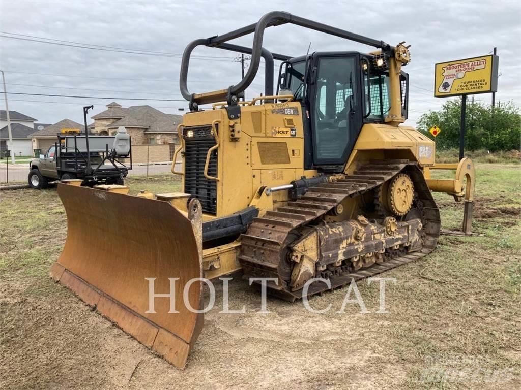 CAT D6N XL Buldozer sobre oruga