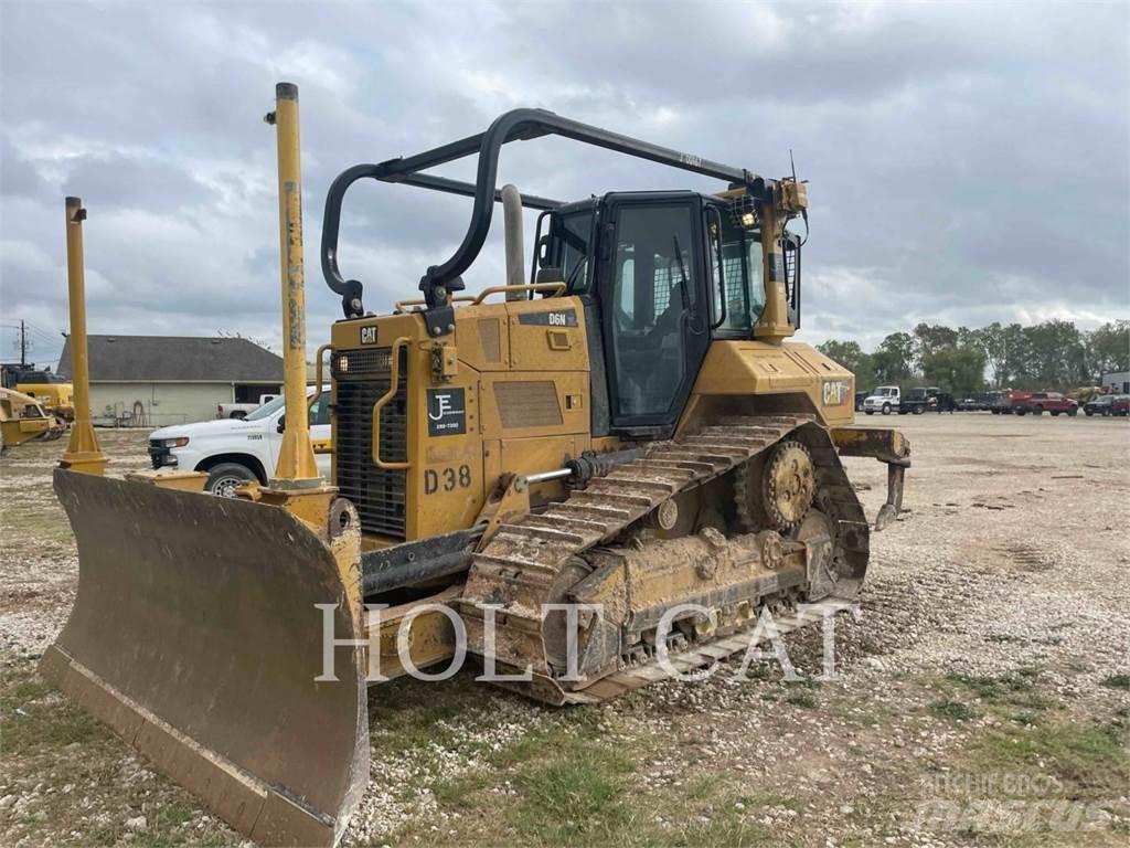 CAT D6N XL Buldozer sobre oruga