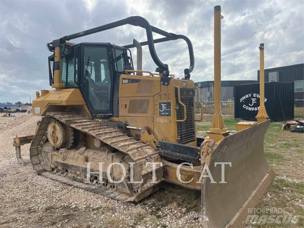 CAT D6N XL Buldozer sobre oruga