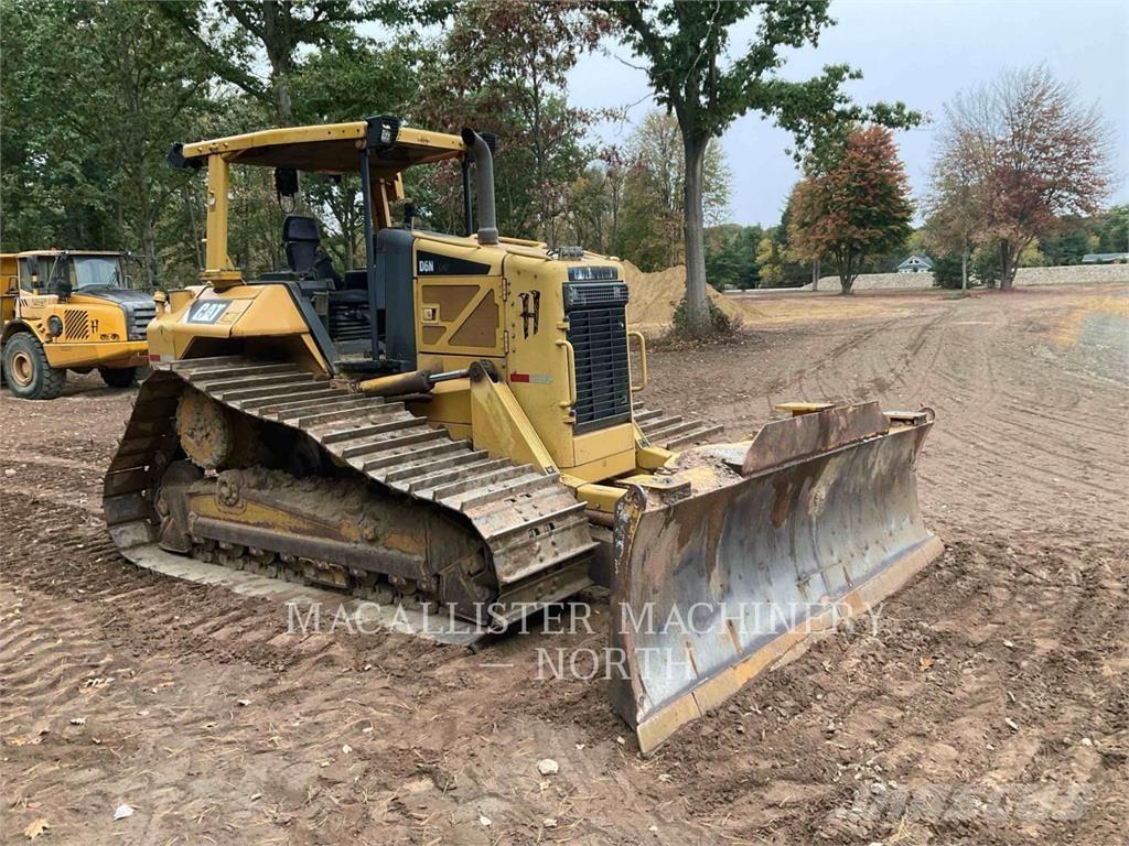 CAT D6NL Buldozer sobre oruga