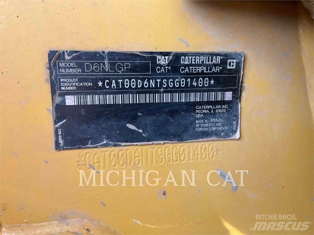CAT D6NL AHZ24F Buldozer sobre oruga