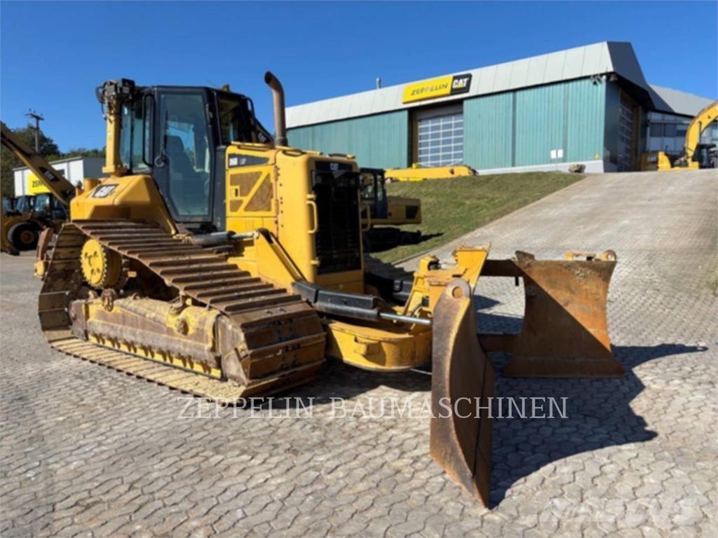 CAT D6NMP Buldozer sobre oruga
