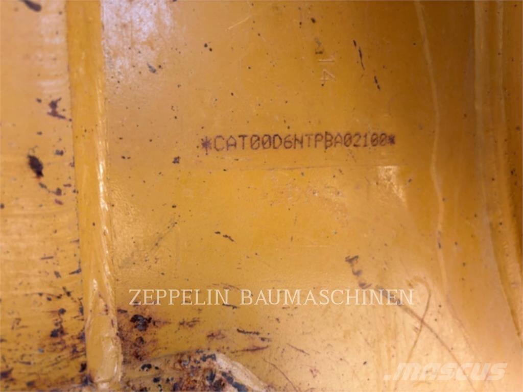 CAT D6NMP Buldozer sobre oruga