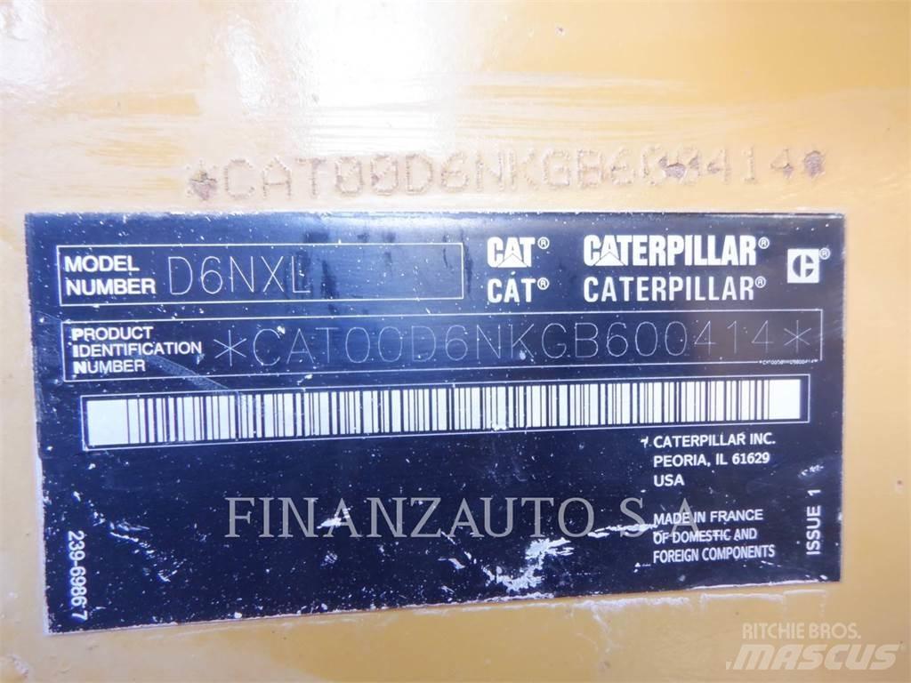 CAT D6NXL Buldozer sobre oruga