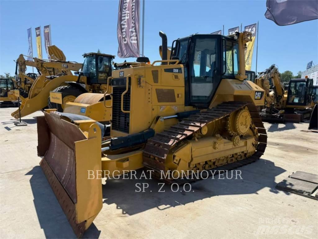 CAT D6NXL Buldozer sobre oruga