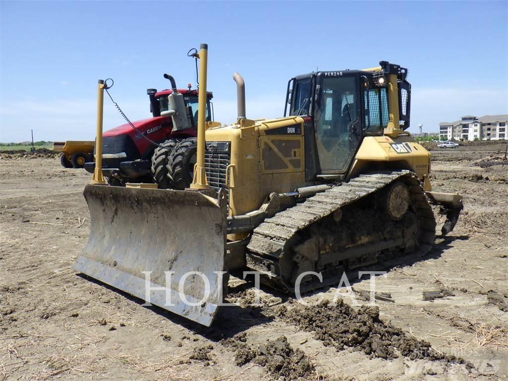 CAT D6NXL Buldozer sobre oruga