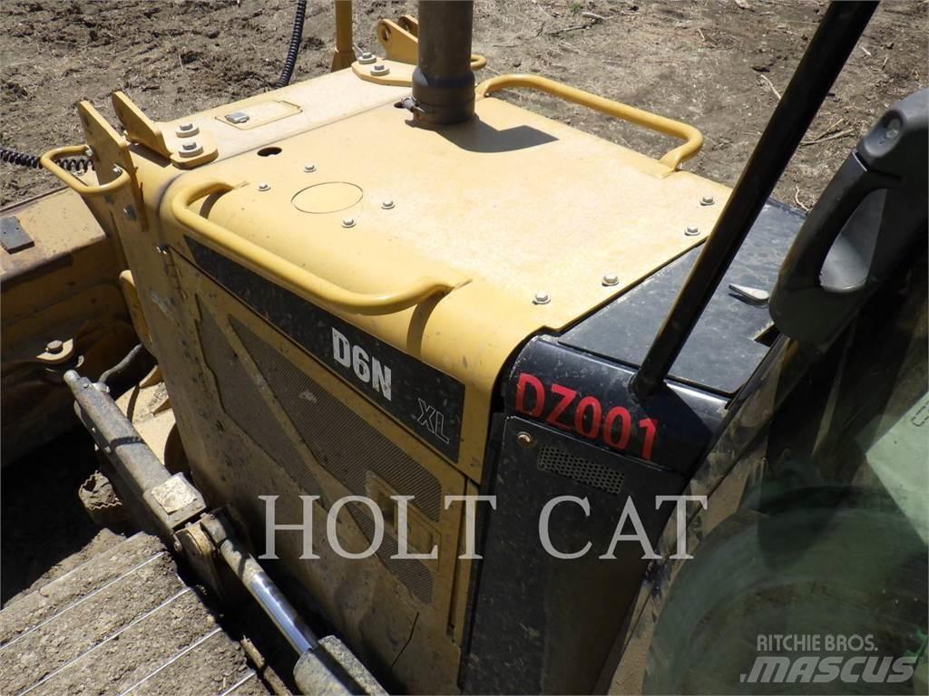 CAT D6NXL Buldozer sobre oruga