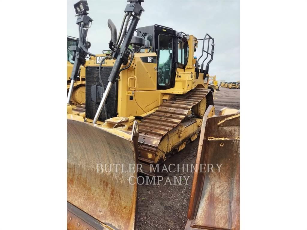 CAT D6T Buldozer sobre oruga