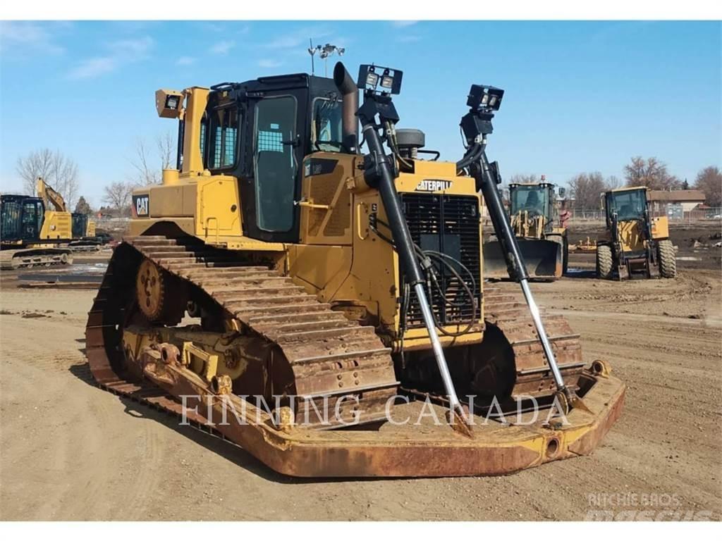 CAT D6T Buldozer sobre oruga