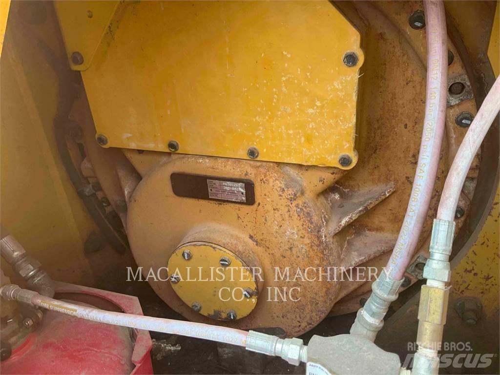 CAT D6T Buldozer sobre oruga