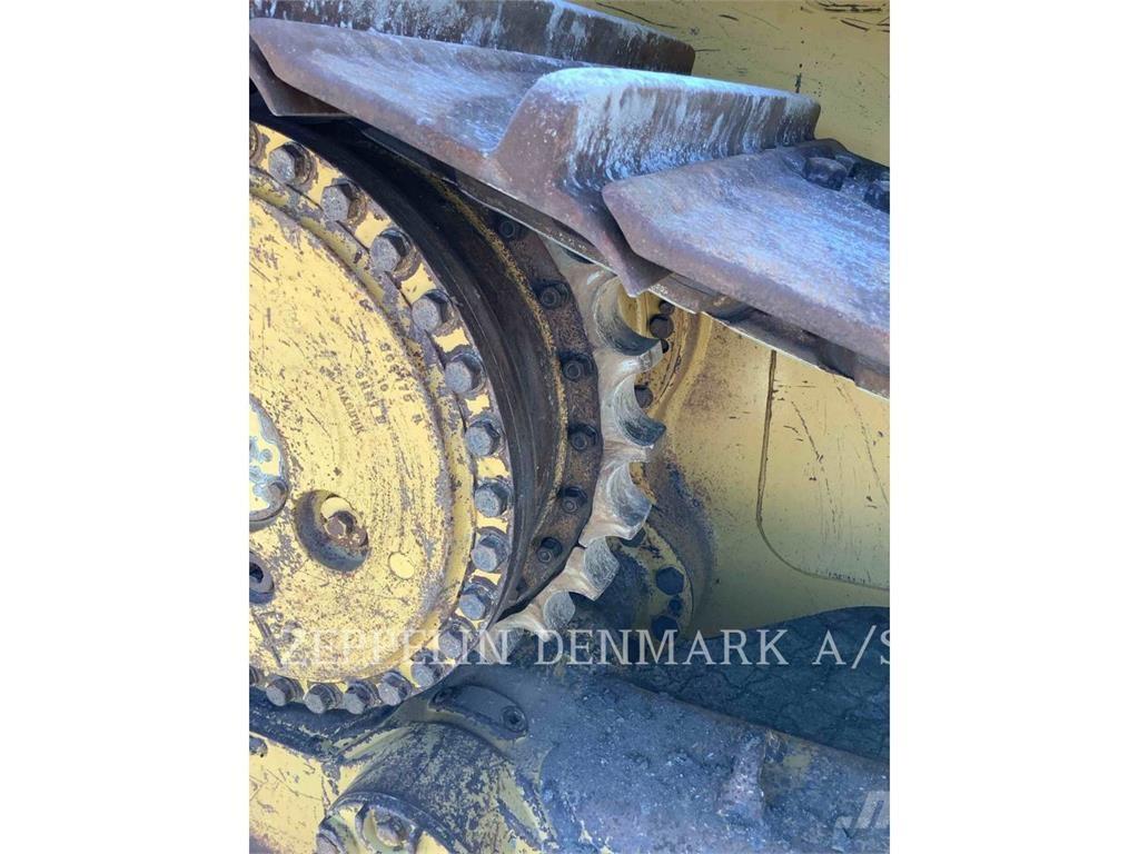 CAT D6T Buldozer sobre oruga