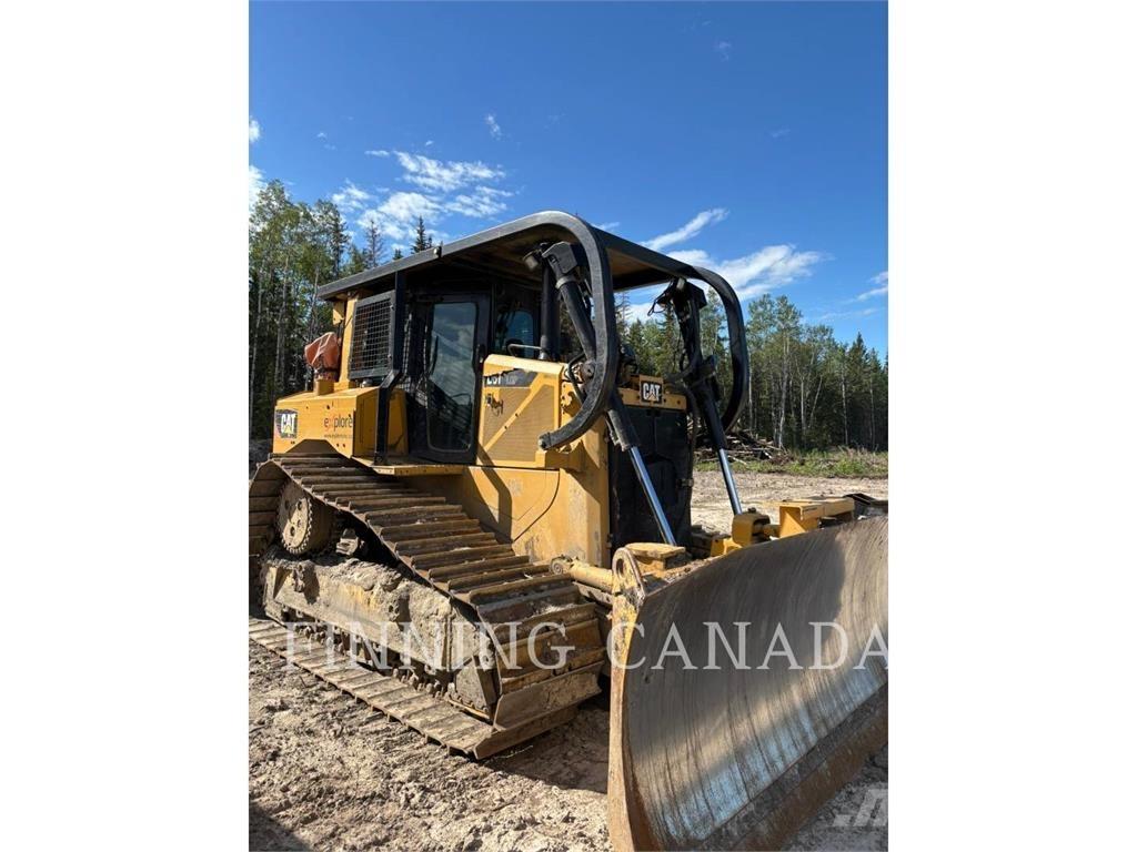 CAT D6T Buldozer sobre oruga