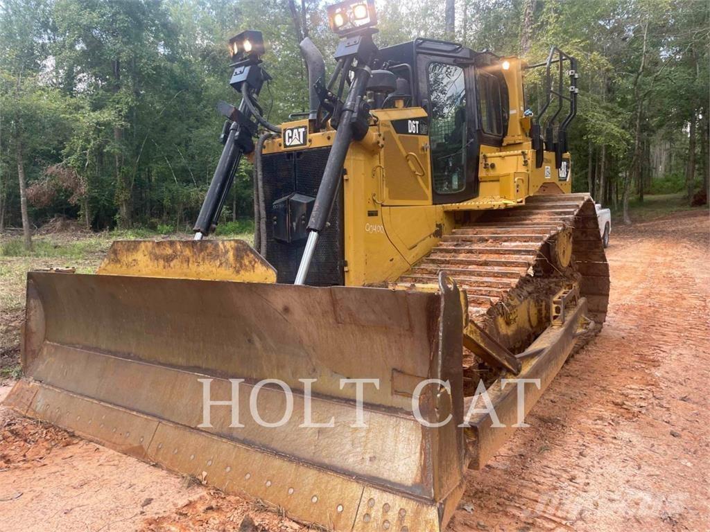 CAT D6T Buldozer sobre oruga