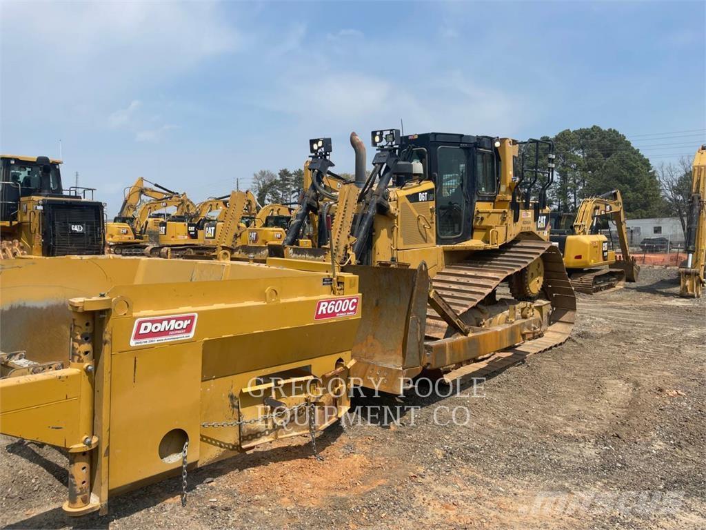 CAT D6T Buldozer sobre oruga