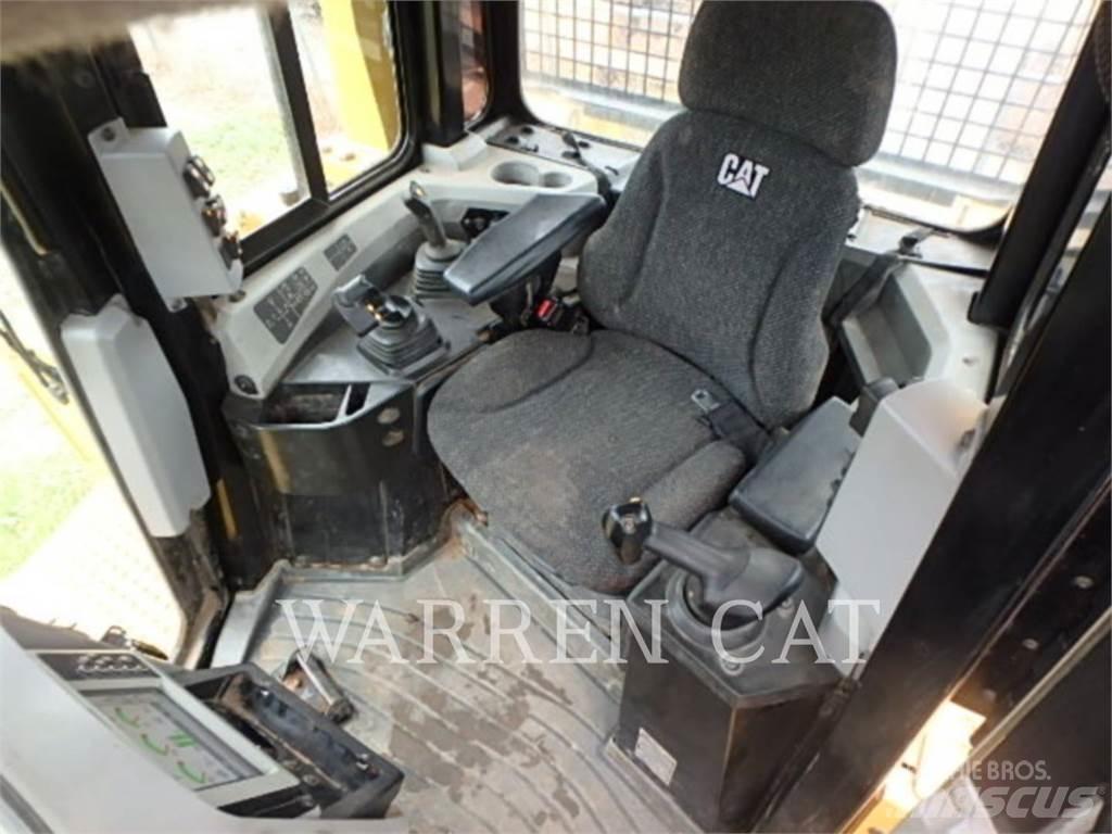 CAT D6T 4XLPAT Buldozer sobre oruga