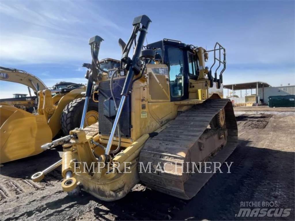 CAT D6T LGP Buldozer sobre oruga