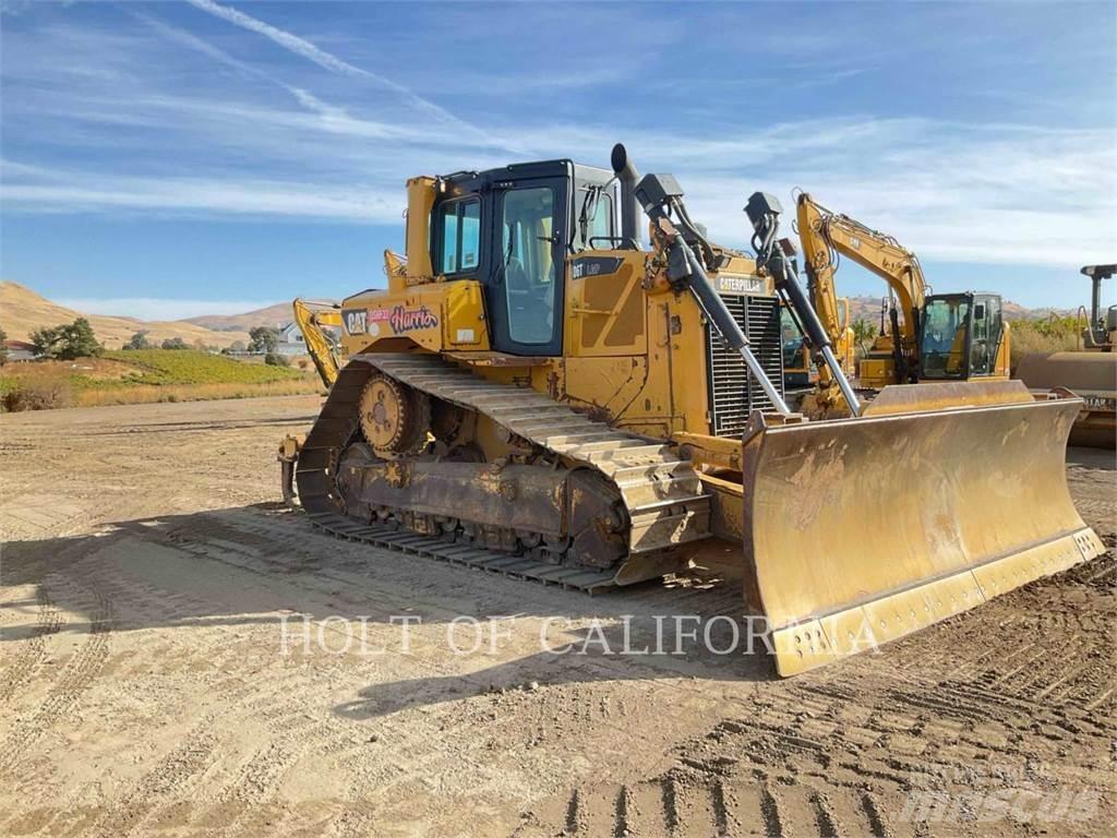 CAT D6T LGP Buldozer sobre oruga