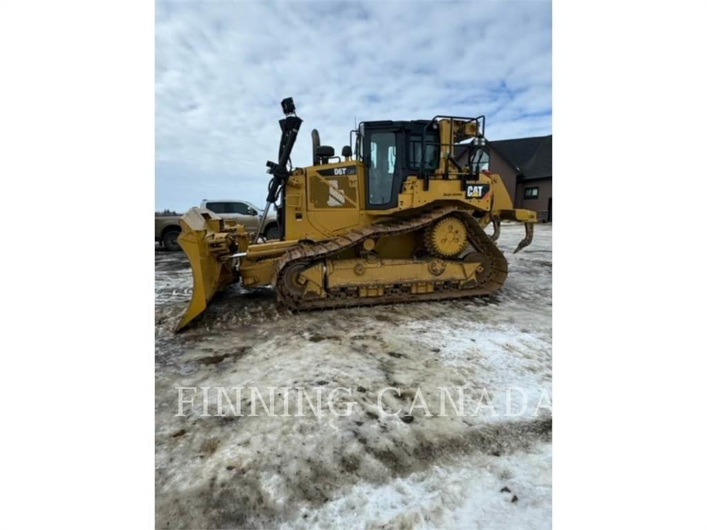 CAT D6T LGP Buldozer sobre oruga