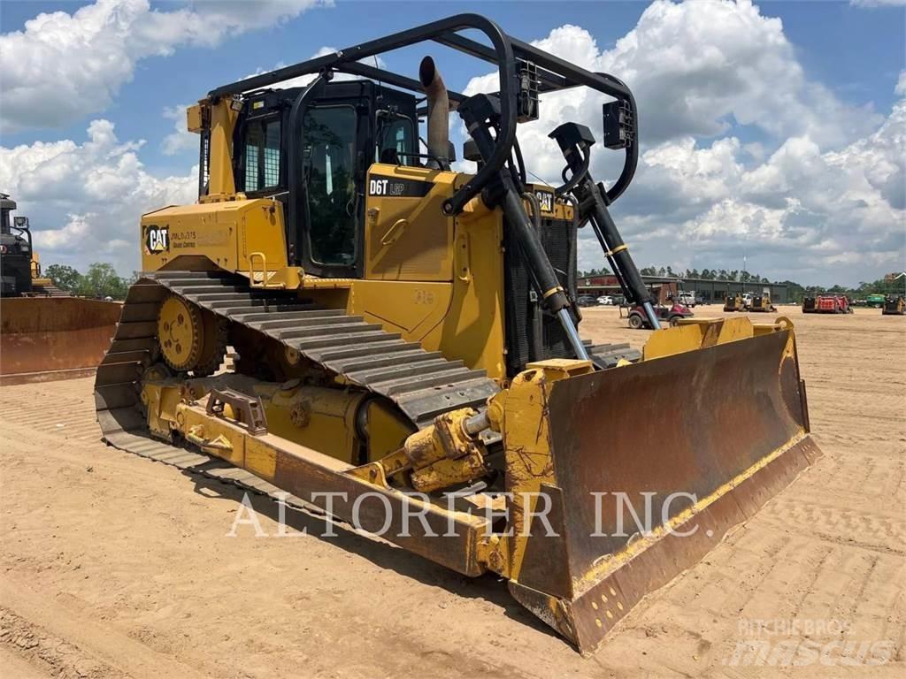 CAT D6T LGP Buldozer sobre oruga