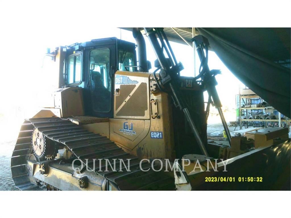 CAT D6T LGP Buldozer sobre oruga