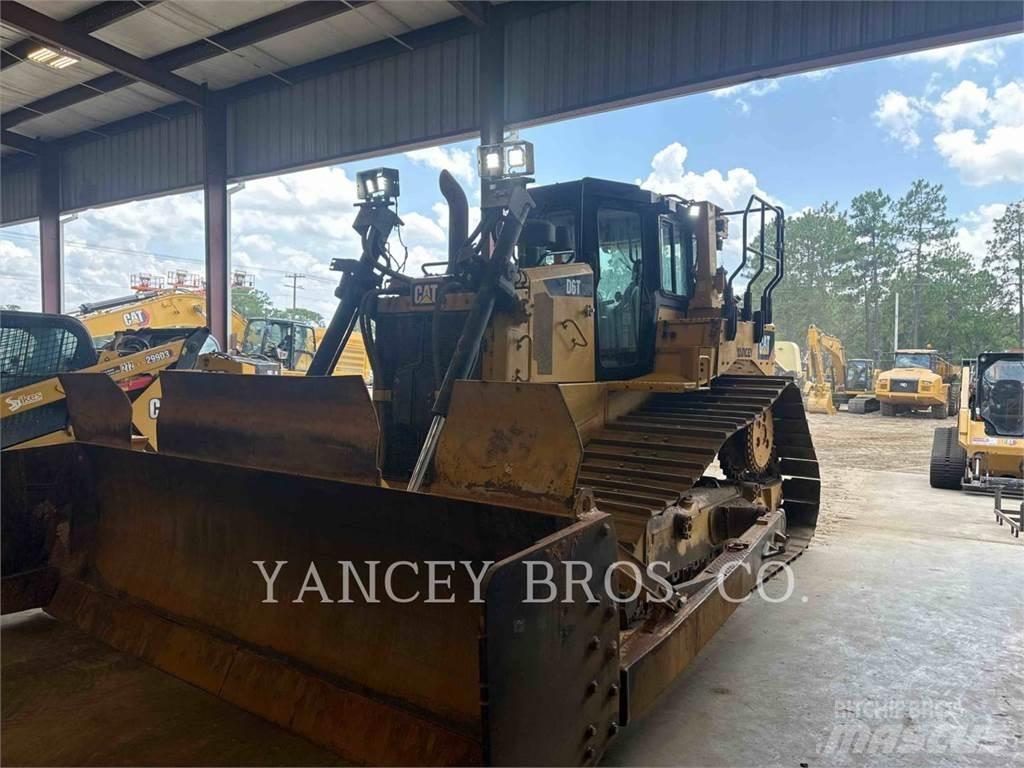 CAT D6T LGP ST Buldozer sobre oruga